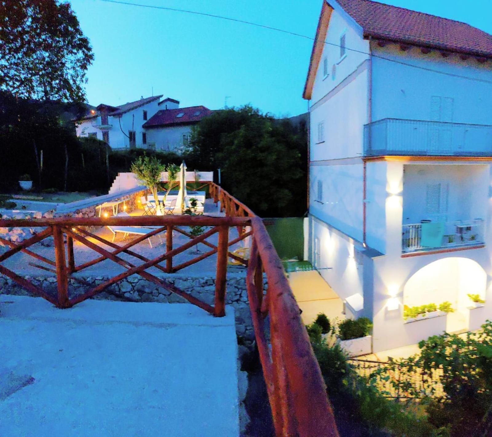 Four White Apartments Agerola Buitenkant foto